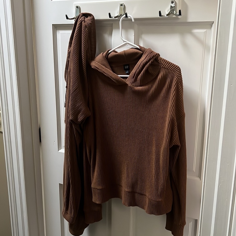Brand: Gap  // Size: S // Color: Brown